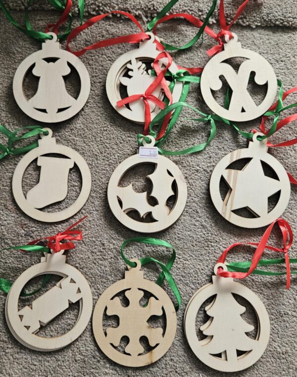 Make your own wooden tree decorations