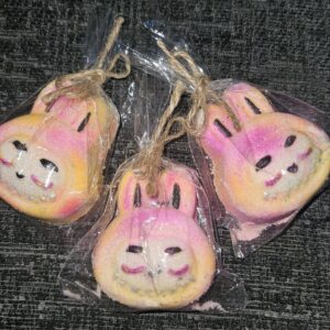 Pink mini head babu bath bomb