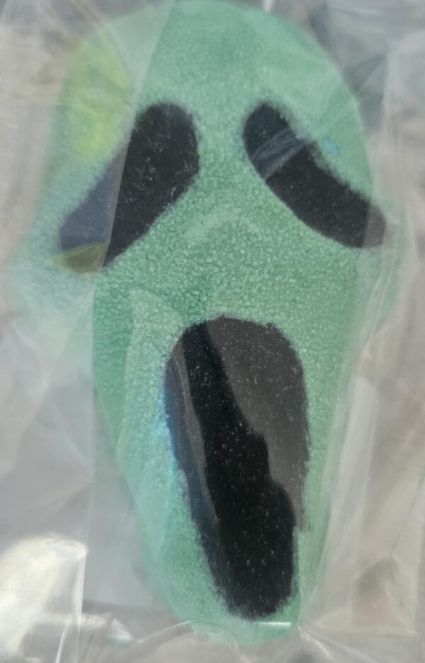 Green scream bath bomb