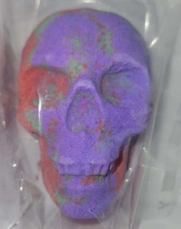 Hubble bubble mega skull
