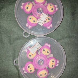 Dark pink spinners